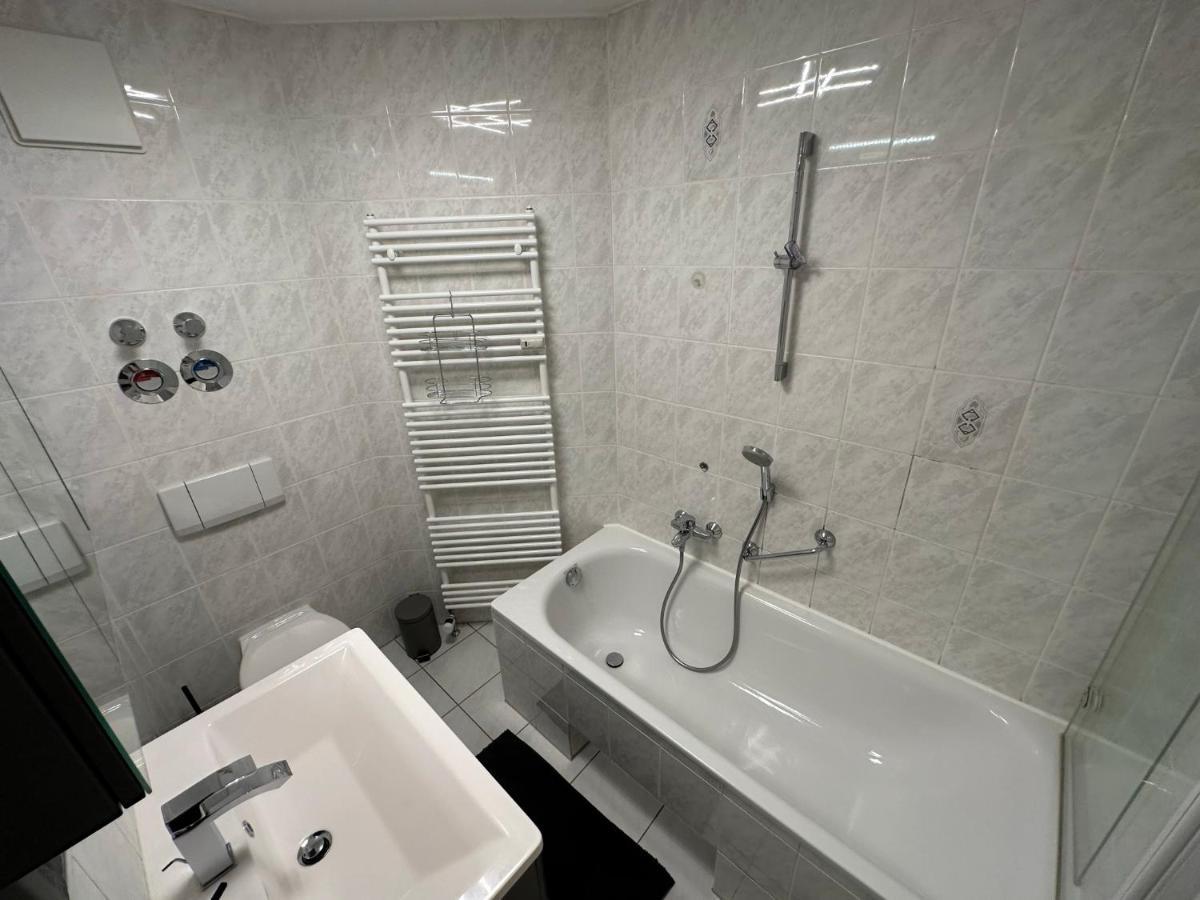 Fhv01 - Ferienwohnung 100M² 6 Personen Garten Und Terrasse 2X Wc Taucha Екстериор снимка